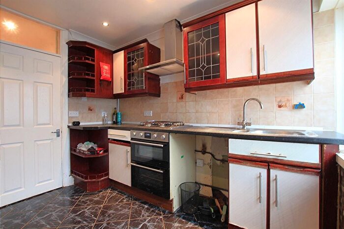 3 Bedroom Terraced House To Rent In Marshall Close, Hounslow, TW4
