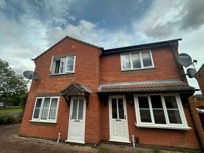 3 Bedroom Semi-Detached House To Rent In Woodfield Avenue, Lincoln, Lincolnshire, LN6