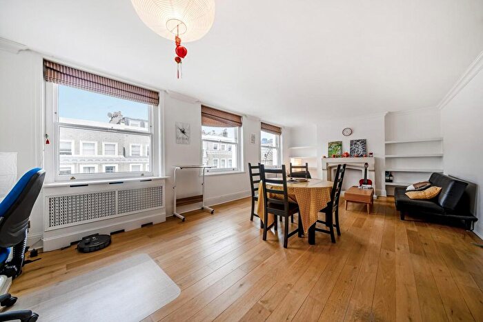 2 Bedroom Flat For Sale In Elvaston Place, Kensington, London, SW7