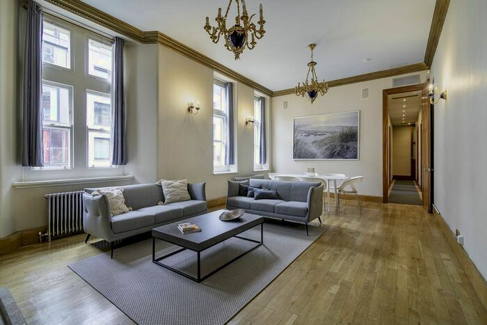 3 Bedroom Flat To Rent In Bolsover Street, Fitzrovia, London, W1W