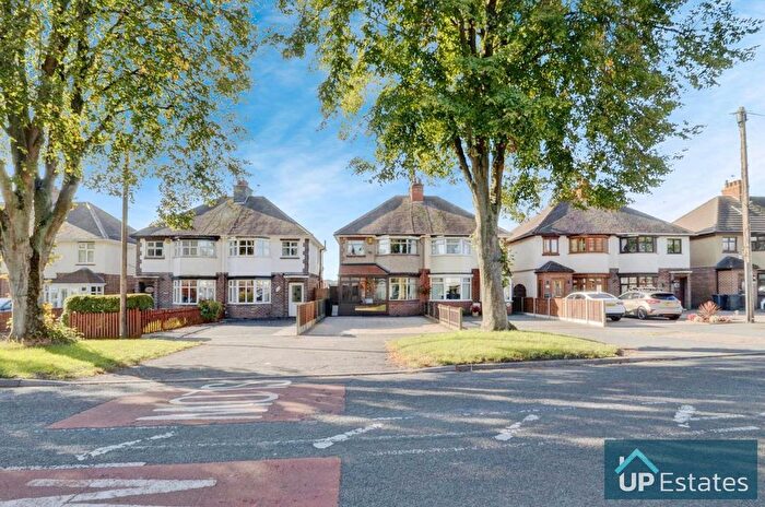 3 Bedroom Semi-detached House For Sale In Ansley Road, Nuneaton, CV10
