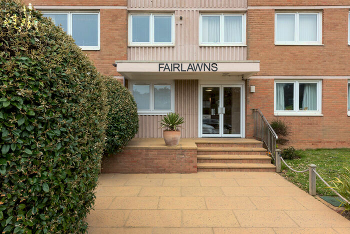 2 Bedroom Flat To Rent In Kingsway, Hove, BN3