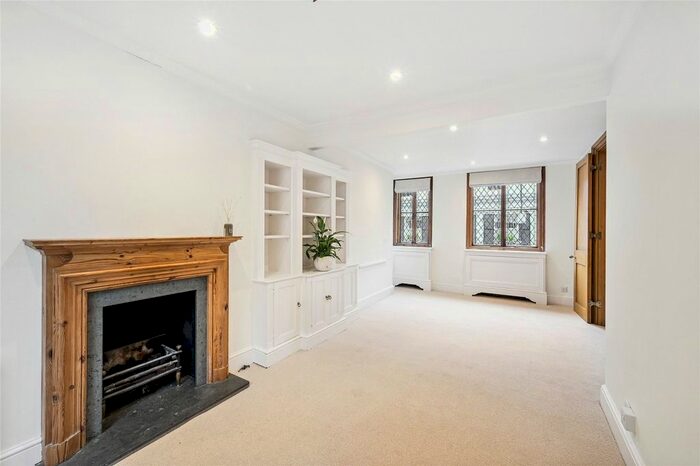 3 Bedroom Terraced House To Rent In Bury Walk, The Bromptons, SW3