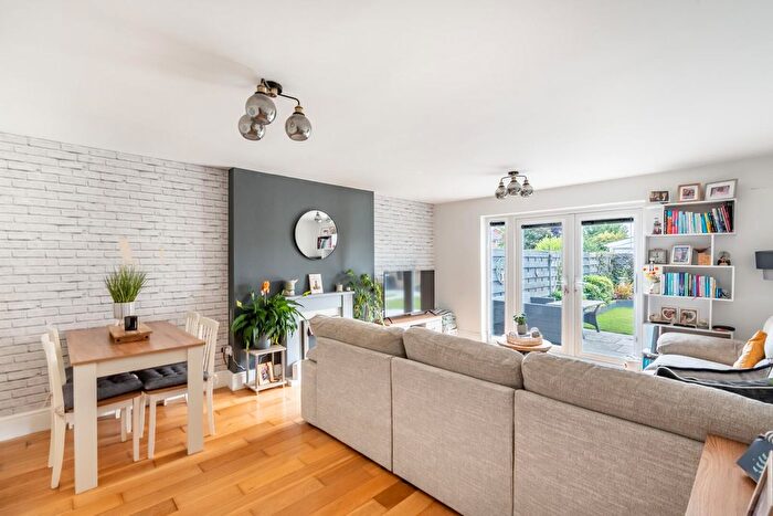 3 Bedroom Semi-Detached House For Sale In Acorn Way, York, YO24
