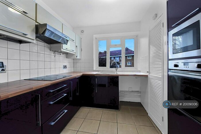 3 Bedroom Flat To Rent In Bostall Lane, London, SE2