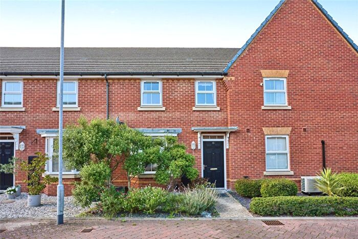 3 Bedroom Terraced House For Sale In Lambert Lane, East Cowes, Isle Of Wight, PO32