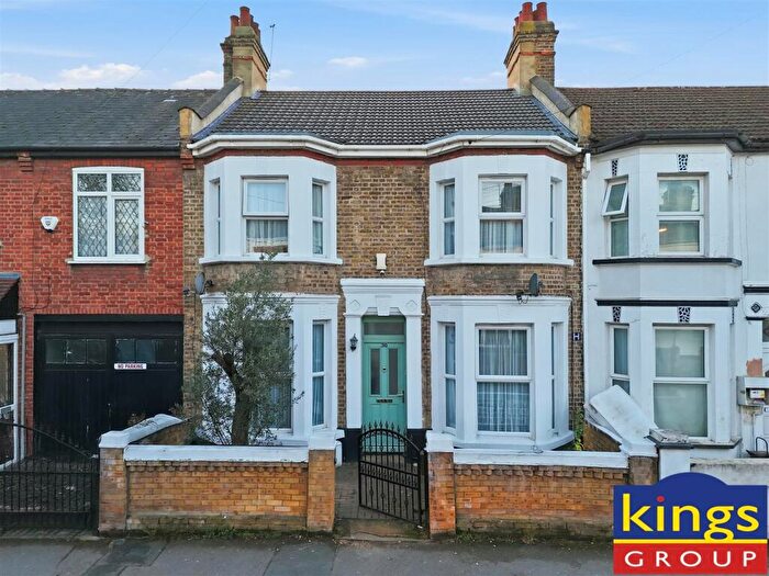 4 Bedroom Terraced House For Sale In Shortlands Road, Leyton, E10