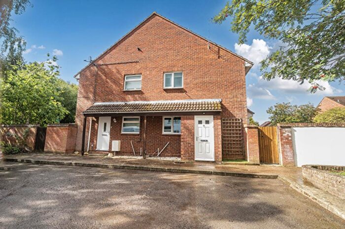 1 Bedroom End Of Terrace House For Sale In Abingdon, Oxfordshire, OX14