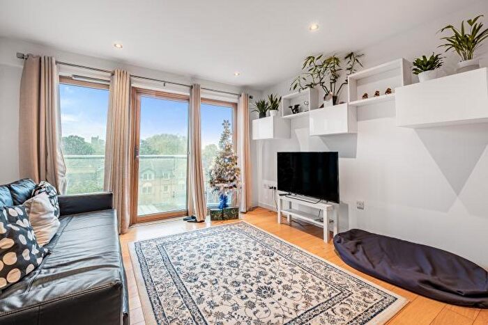 2 Bedroom Flat For Sale In Latitude Apartments, Fairfield Road, Croydon, CR0