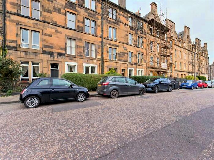 1 Bedroom Flat To Rent In Royal Park Terrace Meadowbank, Edinburgh, EH8