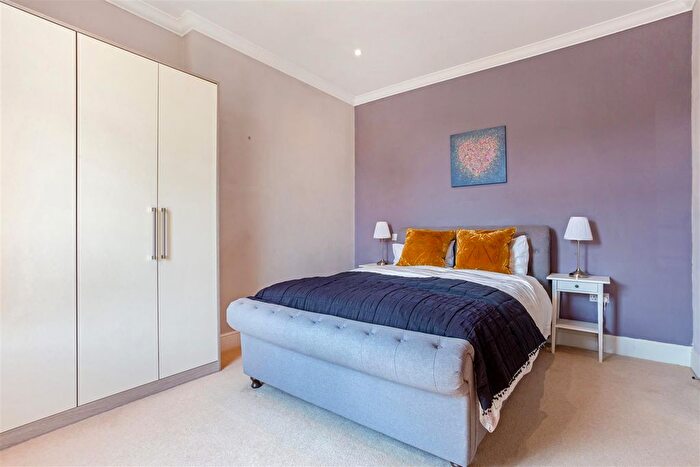 1 Bedroom Property To Rent In Hilda Road, Southall, UB2