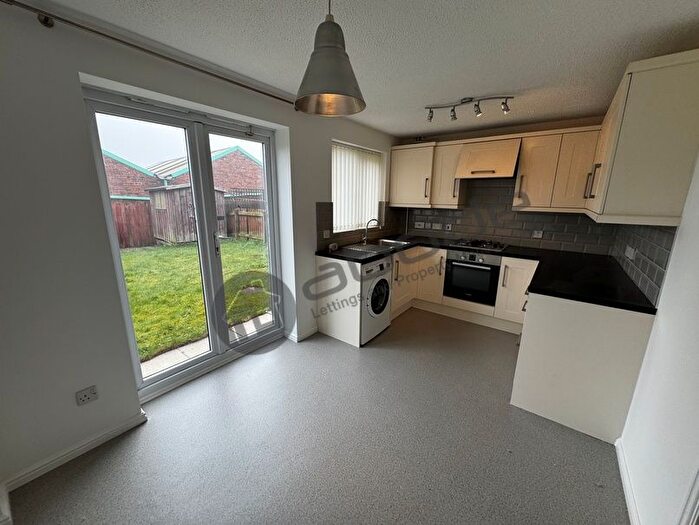3 Bedroom Detached House To Rent In Lancet Rise, Wakefield, WF3