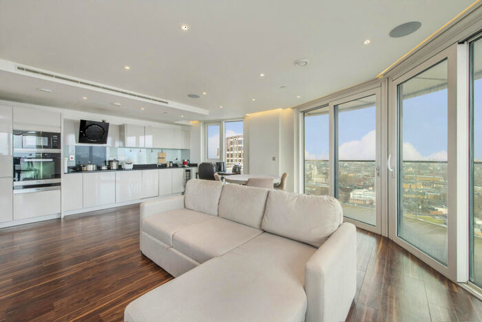 2 Bedroom Flat For Sale In Altitude Point, Alie Street, E1