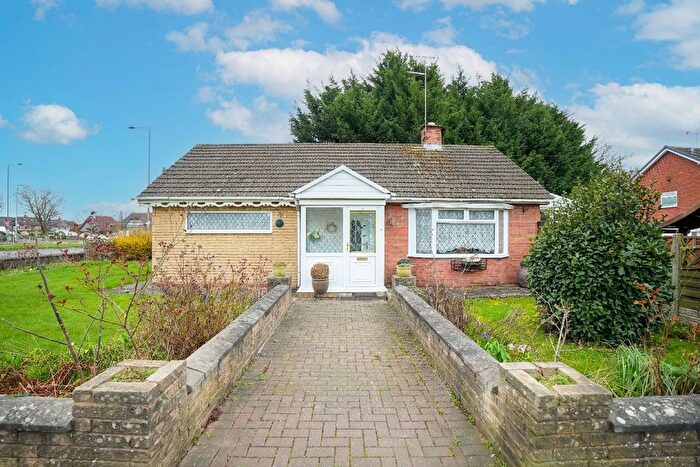 2 Bedroom Detached Bungalow For Sale In The Glade, Birmingham, B26