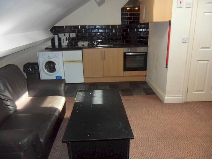 Studio To Rent In Walsgrave Road, Stoke, CV2