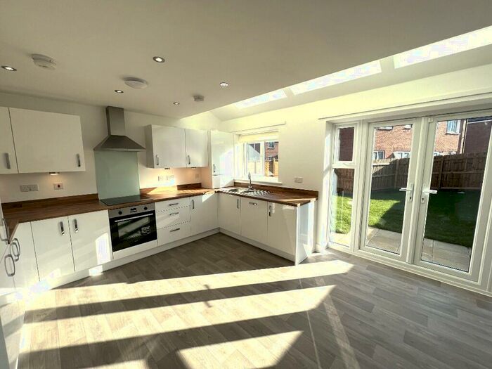 3 Bedroom House To Rent In Poulson Road, Houlton, Rugby, CV23