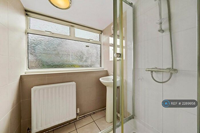 5 Bedroom Terraced House To Rent In Trundleys Road, London, SE8