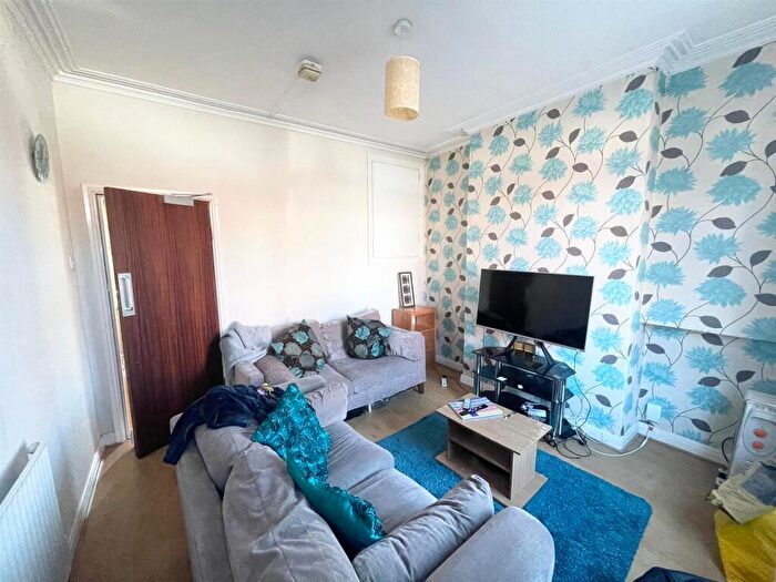 4 Bedroom Terraced House To Rent In **£pppw Excluding Bills** Beeston Road, Dunkirk, - Uon, NG7