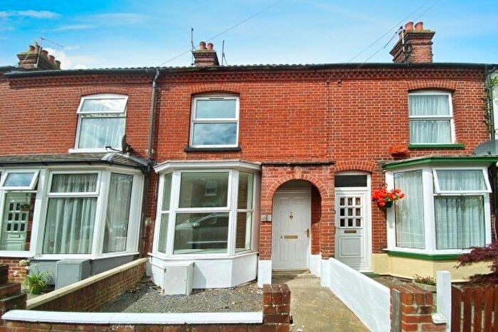 2 Bedroom Terraced House To Rent In Connaught Road, Cromer, NR27