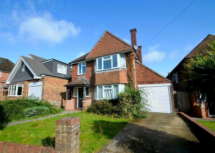 4 Bedroom Detached House To Rent In Greenacres Avenue, Ickenham, UB10