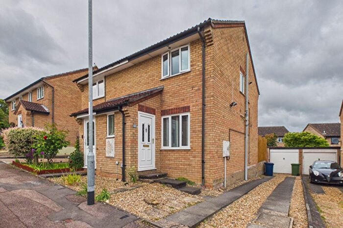 2 Bedroom Terraced House For Sale In Hillcrest, Bar Hill, CB23
