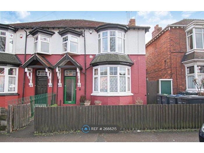 2 Bedroom Flat To Rent In Cateswell Road, Hall Green, Birmingham, B28