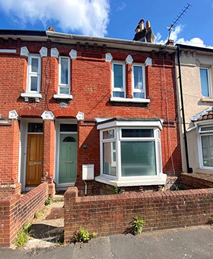 5 Bedroom Property To Rent In Milton Road, Southampton, SO15