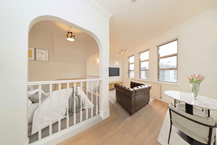 1 Bedroom Studio To Rent In Willesden Lane, Brondesbury Park, NW6