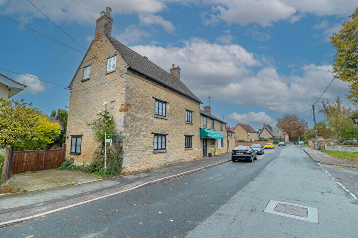 5 Bedroom Semi-Detached House For Sale In High Street, Potterspury, Towcester, Northamptonshire, NN12