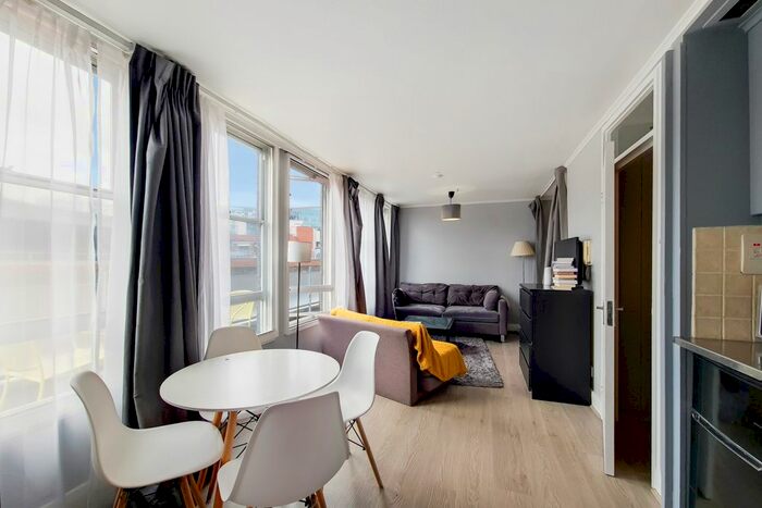 Studio To Rent In Rochester Row, London, SW1P