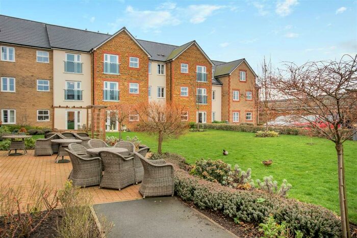 1 Bedroom Apartment For Sale In Eastland Grange, Valentine Road, Hunstanton, PE36