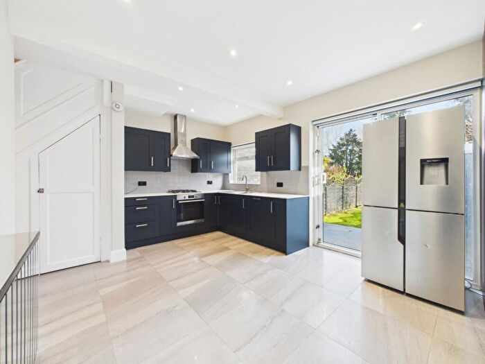 3 Bedroom Terraced House To Rent In London, Greater London, SE9