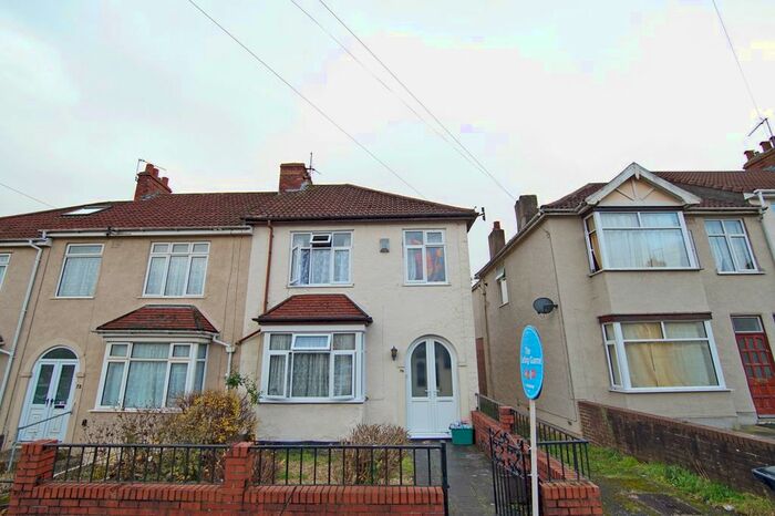 4 Bedroom Semi-Detached House To Rent In Filton Grove, Horfield, Bristol BS7