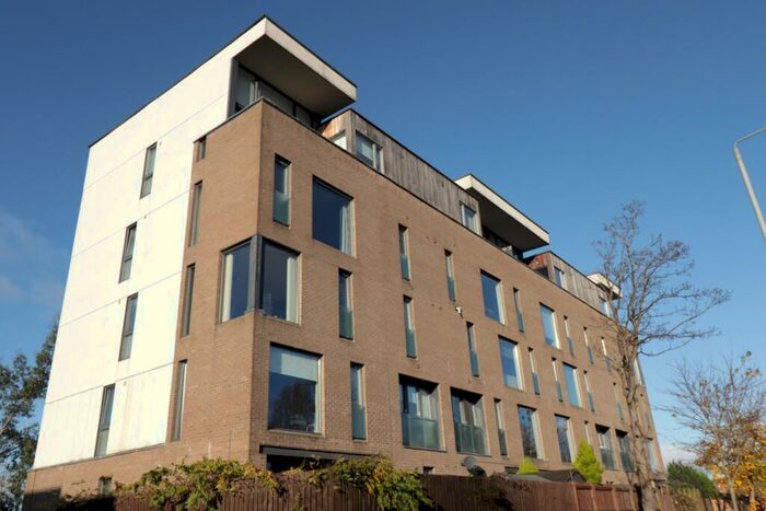 2 Bedroom Flat To Rent In Lochview Gate, G33