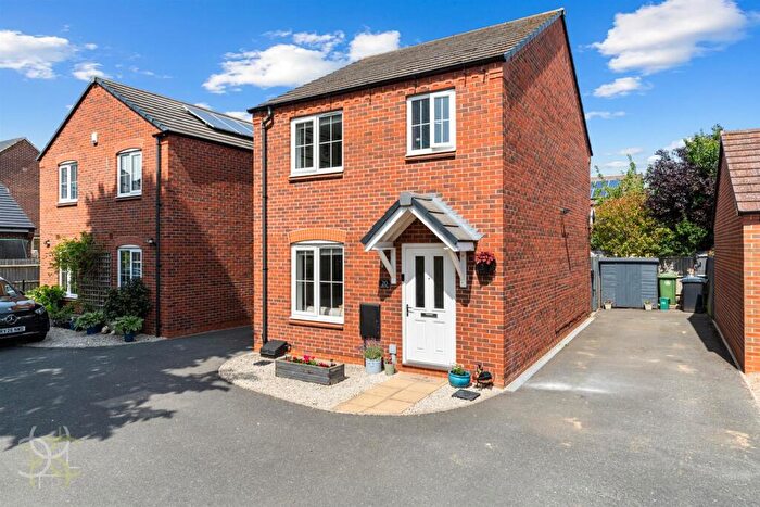 3 Bedroom Detached House For Sale In Russet Way, Bidford-On-Avon, Alcester, B50