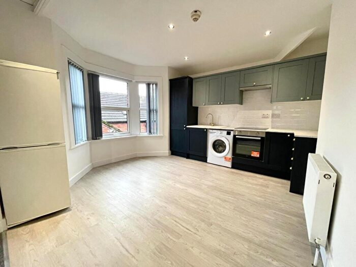 2 Bedroom Flat To Rent In Mayfield Road, Whalley Range, M16