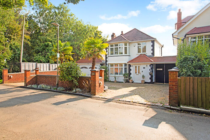 6 Bedroom Detached House For Sale In Old Watling Street, Flamstead, AL3