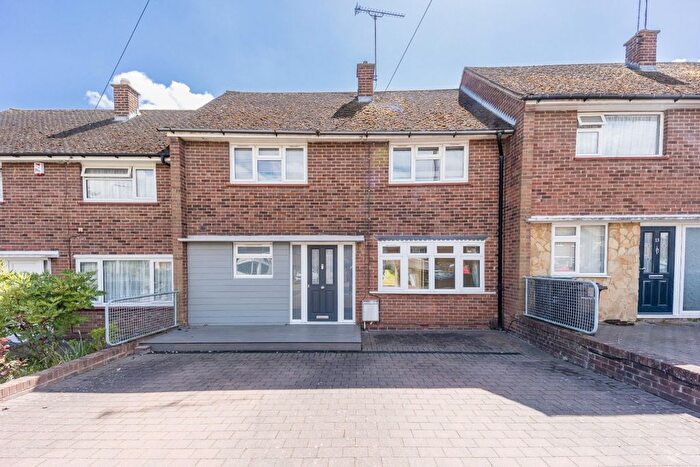 3 Bedroom Terraced House To Rent In Scott Road, Gravesend, Kent, DA12