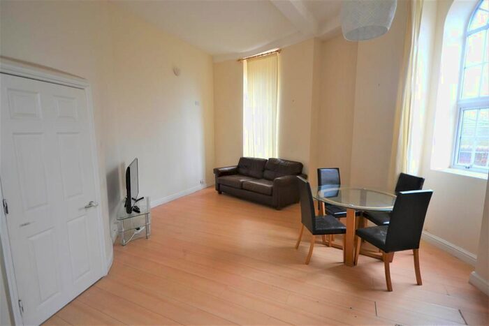 2 Bedroom Flat To Rent In Norcot Road, Tilehurst, Reading, RG30