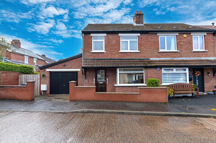 3 Bedroom Semi-Detached House For Sale In Bloomfield Park West, Belfast, BT5