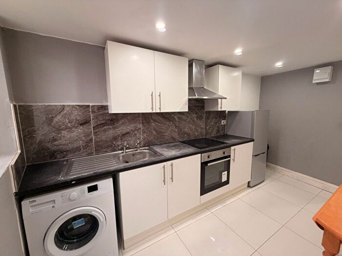 Studio To Rent In Scotts Road, Leyton, E10