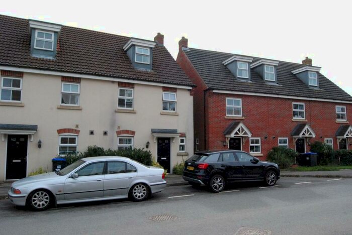 3 Bedroom End Of Terrace House To Rent In Farnborough Drive, Middlemore, Daventry, NN11