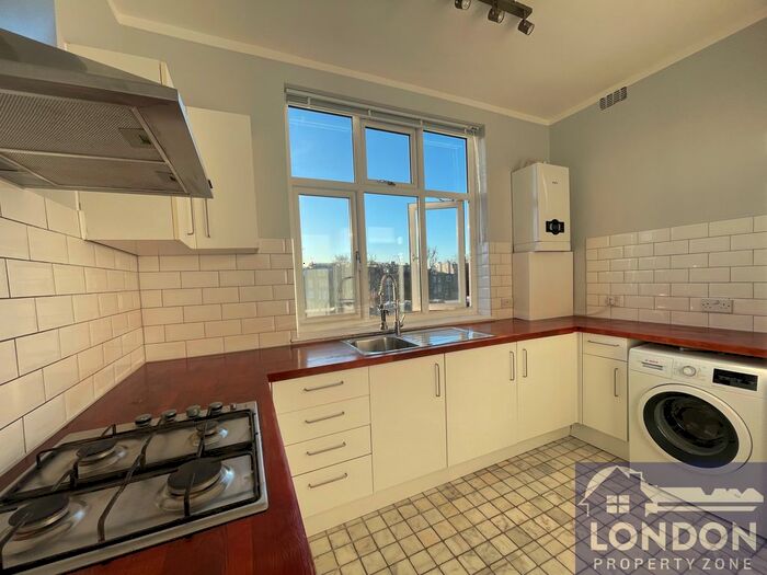 2 Bedroom Flat To Rent In Elsham Road, Holland Park, London, W14
