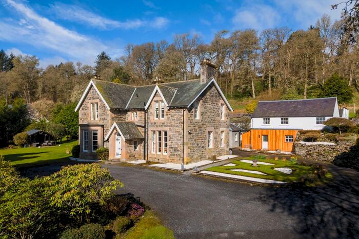 5 Bedroom Detached House For Sale In Strathtay, Pitlochry, Perthshire, PH9