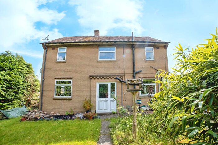 3 Bedroom Semi-Detached House For Sale In Parks Avenue, South Wingfield, Alfreton, DE55