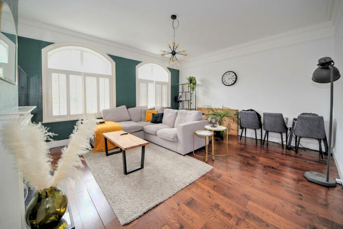 1 Bedroom Flat To Rent In High Road, Whetstone, N20