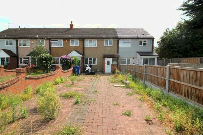 3 Bedroom Terraced House For Sale In Linley Close, East Tilbury, RM18