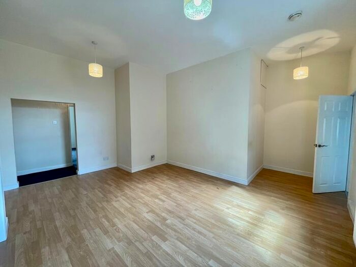 2 Bedroom Flat To Rent In Elliott Street, Tyldesley, Manchester, M29