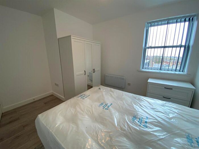 1 Bedroom Flat To Rent In Holton Road, Barry, CF63