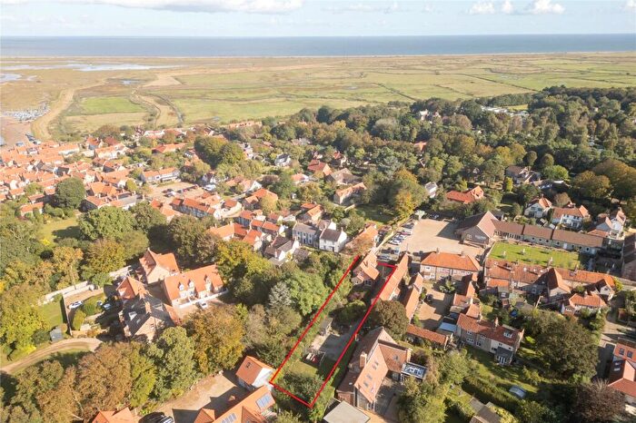 3 Bedroom Detached House For Sale In High Street, Blakeney, Holt, Norfolk, NR25